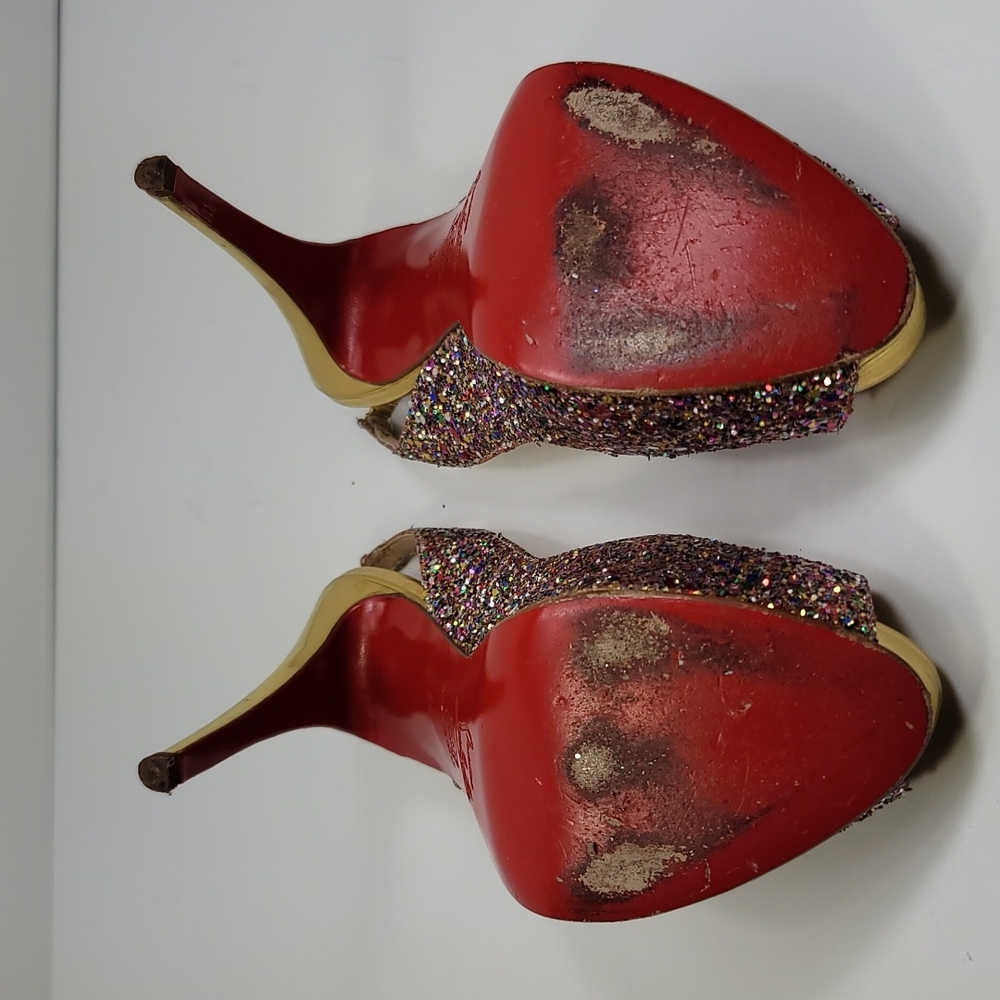CHRISTIAN LOUBOUTIN Gold Glitter N Prive Peep-Toe Slingback 4.5" Heels / Size 38 - Picture 7 of 11